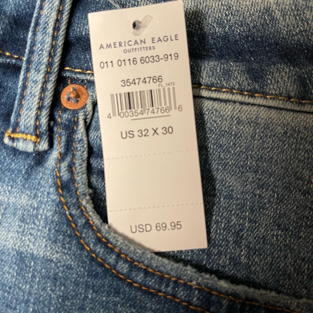 Mens 32x30 American Eagle Jeans. Brand new. Never worn.